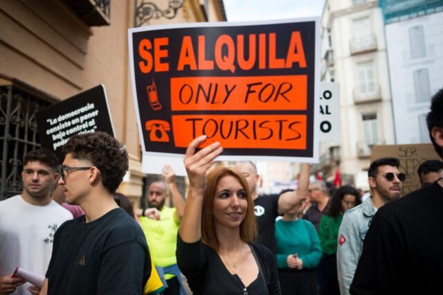 Airbnb represiones en Málaga: el alcalde promete una 'moratoria global' en pisos turísticos

