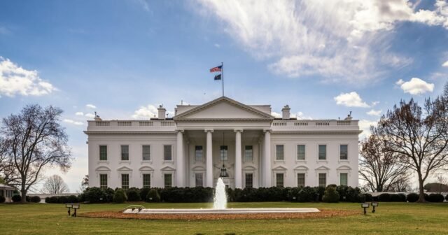 Aquí está la tabla de asientos de West Wing, ¿cuyas oficinas están más cerca de Trump?
