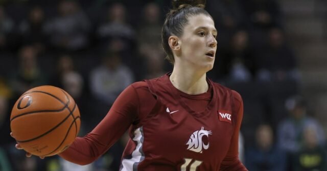 Astera Tuhina golpea el ganador del juego, envía a las mujeres WSU a la ronda de 16

