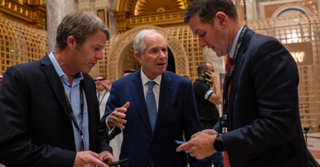 Blackstone considera una pequeña inversión en Tiktok
