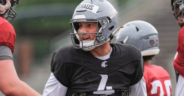 Cómo WSU QB Zevi Eckhaus se está adaptando a la nueva ofensiva de Cougars
