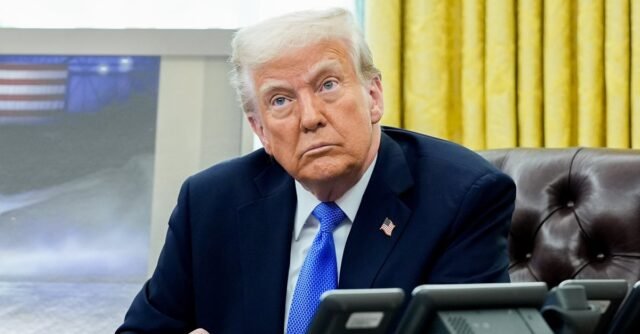 El bufete de abogados de Trump y Paul Weiss circula diferentes versiones de acuerdo
