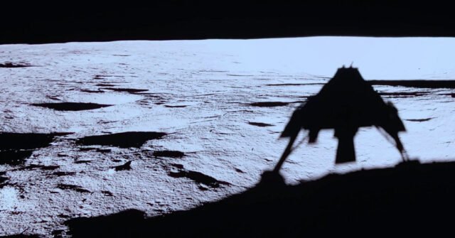 El día ocupado de un aterrador lunar: fotos de eclipse y colección de rocas
