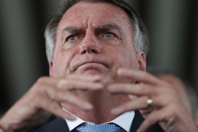 El fiscal brasileño lanza el caso de estado de la vacuna Covid-19 del ex presidente Bolsonaro
