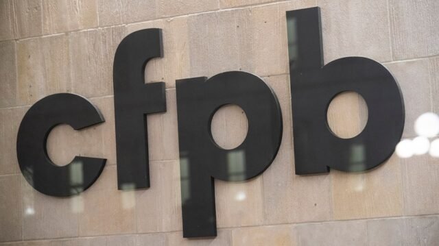 El juez bloquea la administración de Trump de desmantelar CFPB

