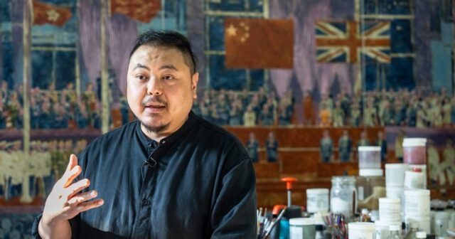 El pintor de Hong Kong se inspira en la historia reciente de la ciudad en obras en Art Basel
