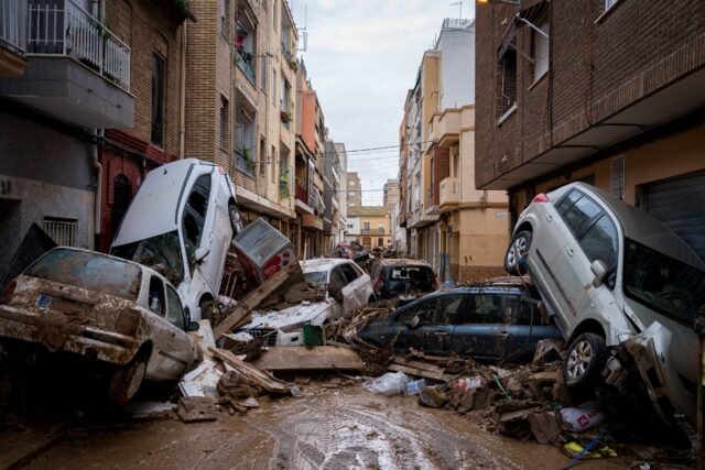 España obtiene un pago máximo de anticipo de € 100 millones de la UE para reparaciones de daños por inundaciones en Valencia
