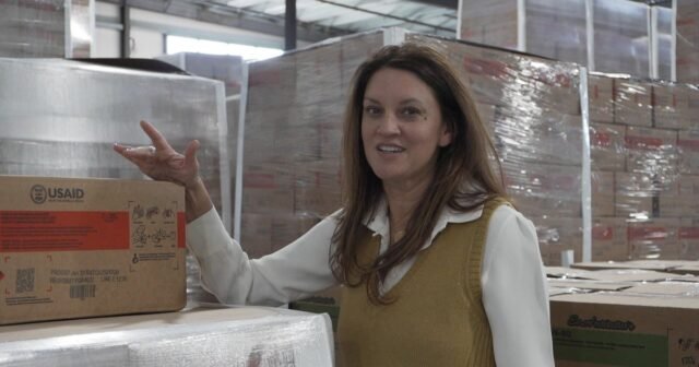 Fabricante estadounidense de alimentos para bebés desnutridos despide al personal en medio de la USAID Financiación?
