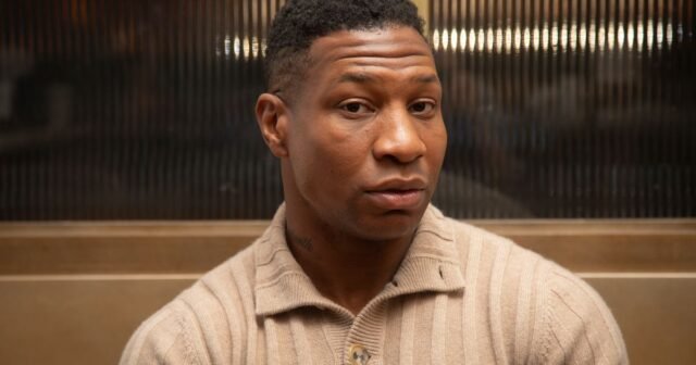 Jonathan Majors está en una gira de redención. Por lo que no dirá
