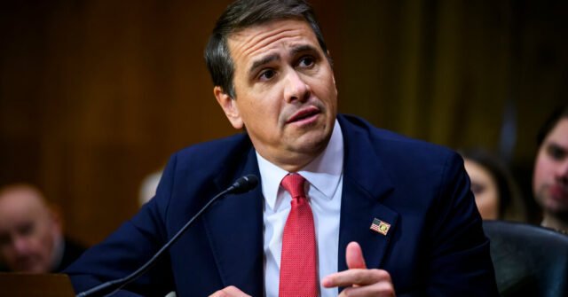 La administración de Trump cita a los enemigos alienígenas actúa mientras planea nuevas extradiciones
