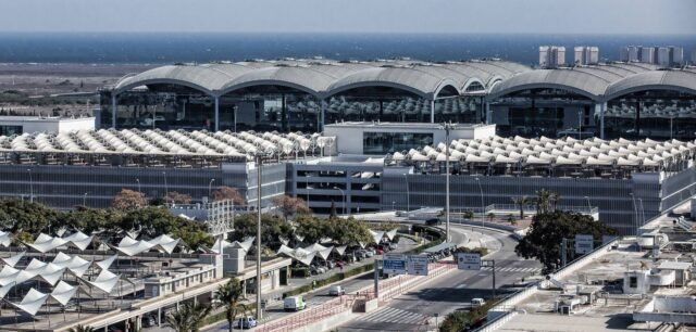 Llegados del Reino Unido Boost Airport Costa Blanca para establecer un récord de pasajeros de todos los tiempos
