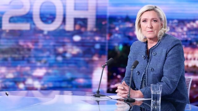 Marine Le Pen promete 'luchar hasta el final amargo', ya que está prohibida de las próximas elecciones francesas después del veredicto de malversación de fondos
