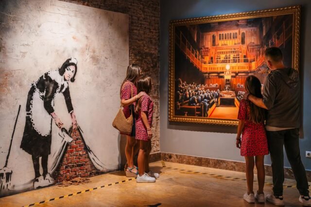 Museo de Banksy en Madrid criticó por 'fingir arte con fines de lucro'
