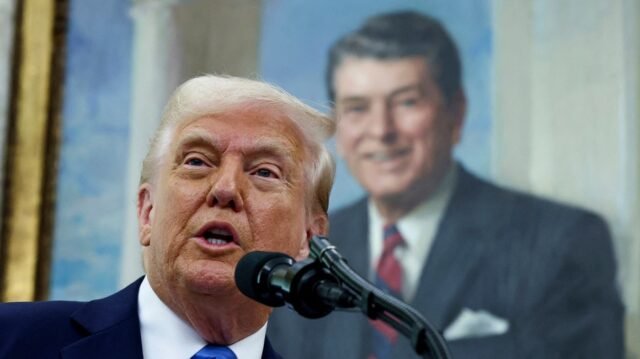 Trump dice que no "quiere hablar sobre un tercer término ahora", pero "tanta gente" le pide que corra
