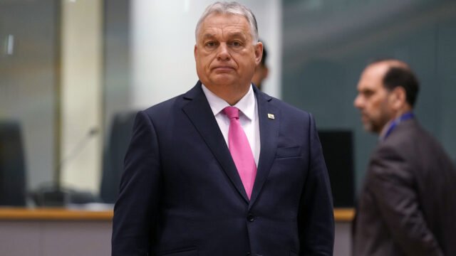 UE encuentra la forma de evitar Hungría - Político - RT World News

