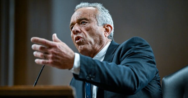 Washington se inclina a la agenda 'Maha' de RFK Jr. en sarampión, fórmula para bebés y papas fritas

