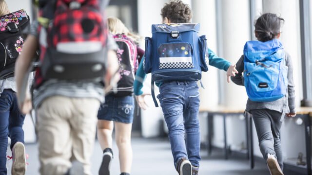 Alemania para preparar a los niños para la guerra - Handelsblatt - RT World News
