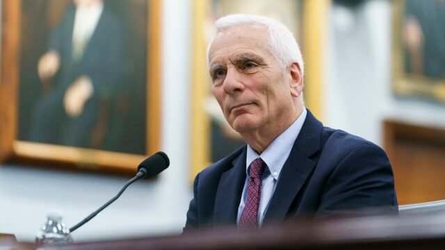 Asesor económico de Biden: Trump debería "declarar la victoria" en la guerra comercial
