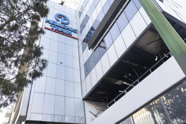 Bomb explota a las afueras de la oficina de la compañía de trenes griegas de Atenas Hellenic Train, ninguno herido
