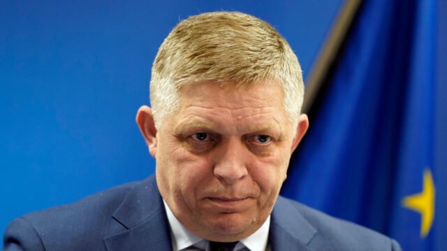 'El año es 2025, no 1939' - FICO desafía la advertencia de la UE contra el viaje de Moscú - RT World News
