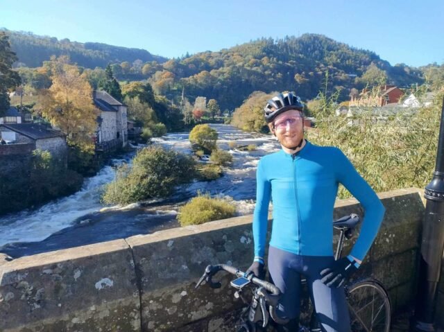 El ciclista británico, de 39 años, muere por presunto ataque cardíaco durante la carrera en Mallorca
