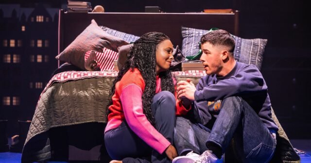 El querido espectáculo del Teatro Musical 'Los últimos cinco años' finalmente llegan a Broadway
