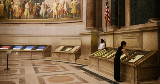 La Casa Blanca enmarca el pasado borrando partes de él
