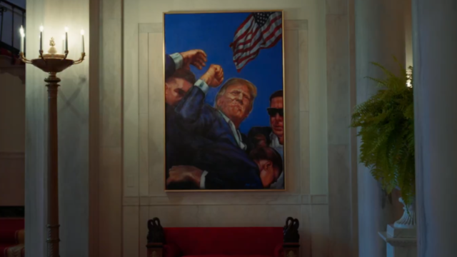 La Casa Blanca reemplaza el retrato de Obama con Trump desafiante - RT World News
