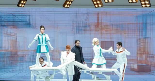 La producción de Detroit de Mozart Opera convierte a sus personajes femeninos en autómatas
