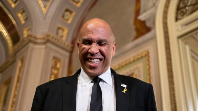 Lo siento, demócratas: la teatralidad de Cory Booker no resolverá sus problemas
