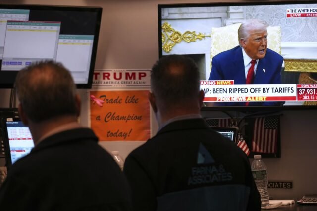 Los mercados vuelven a caer sobre la incertidumbre comercial; Los aranceles sobre China siguen subiendo

