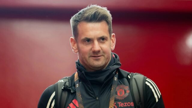 Man Utd en shock Tom Heaton U-Turn con un año de 39 años que se le ofrece un nuevo contrato en medio de la incertidumbre del guardián
