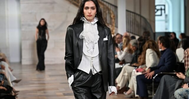 Ralph Lauren se mantiene más cerca de casa esta vez con un espectáculo íntimo de la Galería de Manhattan
