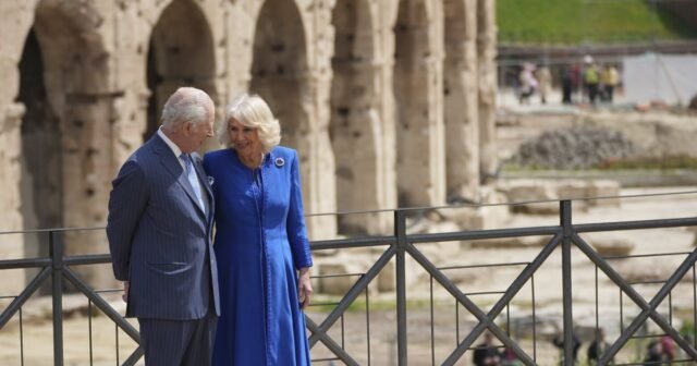 Reales del Reino Unido se encuentran con el presidente de Italia y disfrutan de una gira especial por el Colosse de Roma
