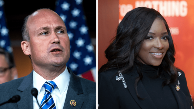 Republicano de la Cámara de Representantes: Crockett debe ser censurado para Abbott Comentar
