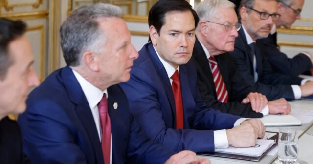Rubio dice que el administrador de Trump pronto puede "seguir adelante" de los esfuerzos de paz de Ucrania-Rusia: "No es nuestra guerra"
