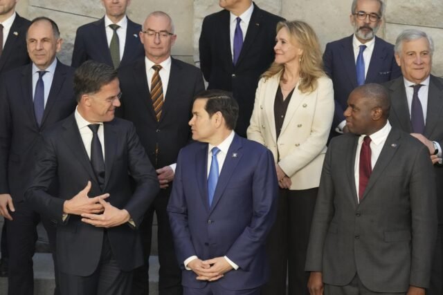 Rubio intenta tranquilizar a los aliados cautelosos del compromiso de los Estados Unidos con la OTAN mientras Trump envía señales mixtas
