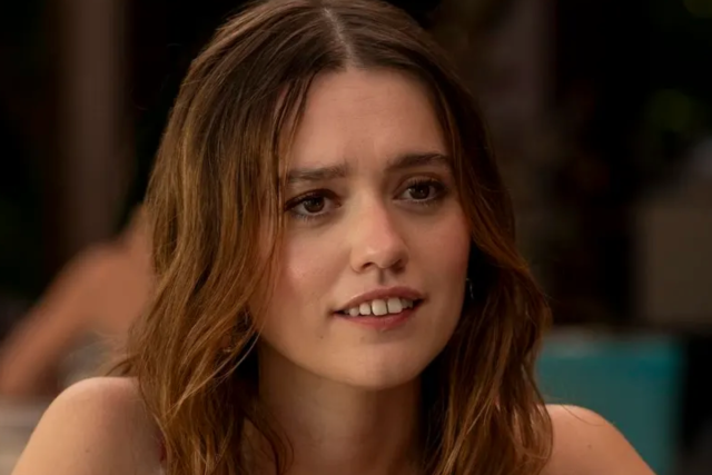 SNL emite una disculpa rara a Aimee Lou Wood siguiendo el boceto de loto blanco "medio"
