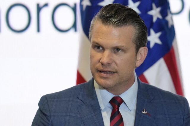 Secretario de Defensa Hegseth: Los misiles de hipersonics chinos podrían destruir a los operadores en minutos
