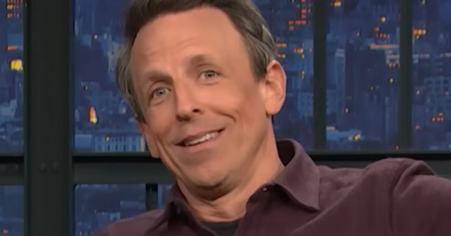 Seth Meyers lleva la última 'extraña dictadora de Trump s ** t' para su salvaje conclusión
