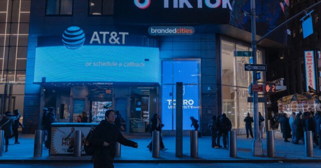 Trump extiende la fecha límite de Tiktok Deal, retrasando una posible prohibición
