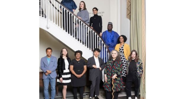 Whiting Foundation anuncia subvenciones de $ 50,000 cada una para 10 escritores emergentes
