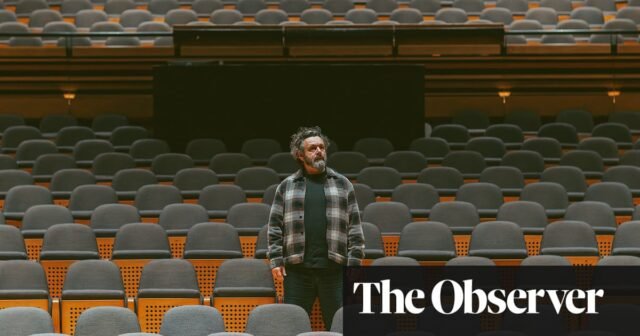 ¿El actor Michael Sheen es la persona adecuada para rescatar el teatro galeses? | Financiación artística
