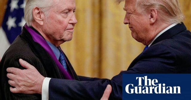 Cómo Jon Voight pasó de A-Lister ganador del Oscar a Trump Acolyte | Película
