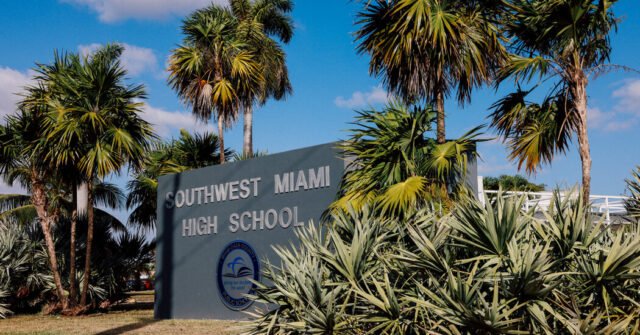 Cómo las escuelas de Miami están llevando a 100,000 estudiantes al futuro de IA
