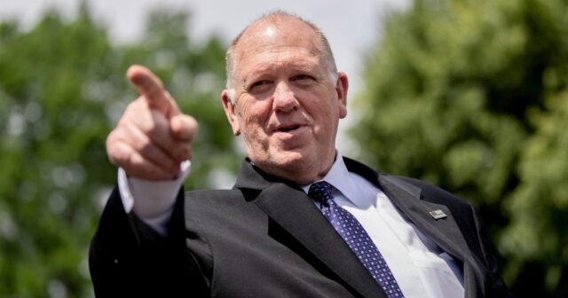 El detalle de seguridad del zar fronterizo Tom Homan cuesta alrededor de $ 1 millón al mes
