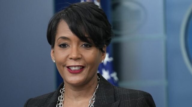 El ex alcalde de Atlanta lanza una oferta para el gobernador de Georgia
