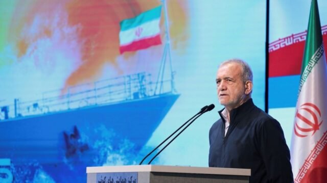 El presidente de Irán pide continuos negociaciones nucleares, cuestiona las amenazas de Trump
