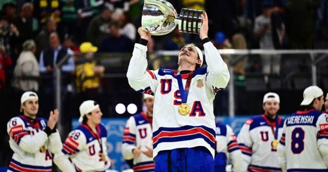 Estados Unidos gana el 1er título mundial de hockey desde 1933 con OT Victoria sobre Suiza
