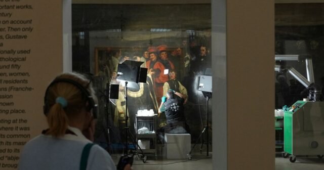 Fotos AP: Museo Orsay de París abre las maravillas de la restauración del arte a la mirada pública

